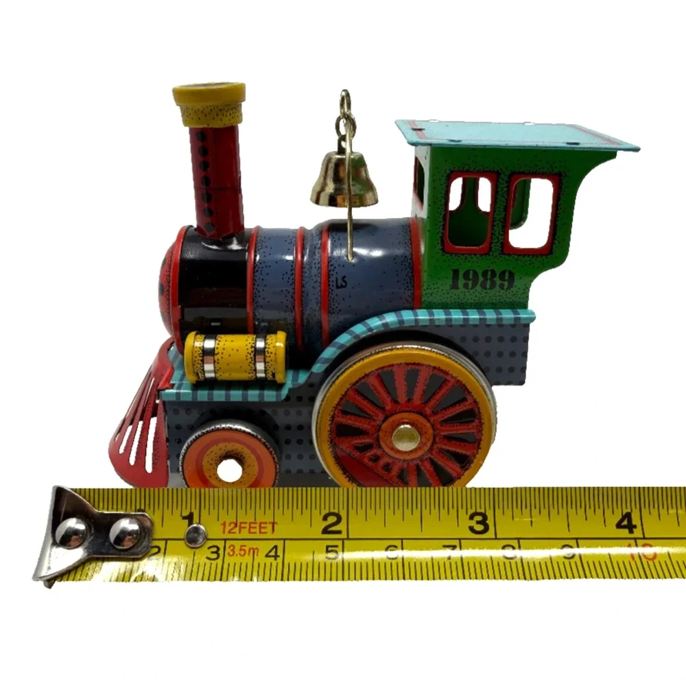 Hallmark 1989 Keepsake Tin Locomotive Ornament 8th Final in Series EUC